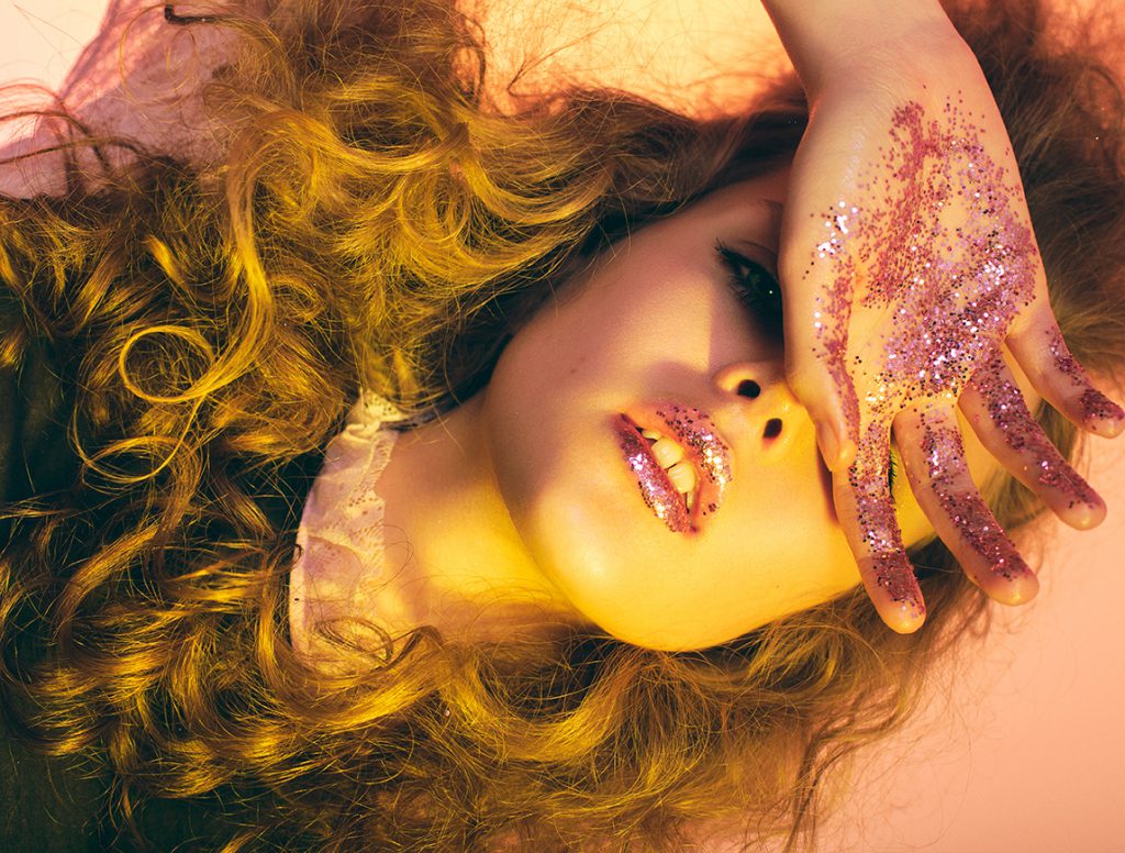 LOLITA SHARUN – CANDY WENDY